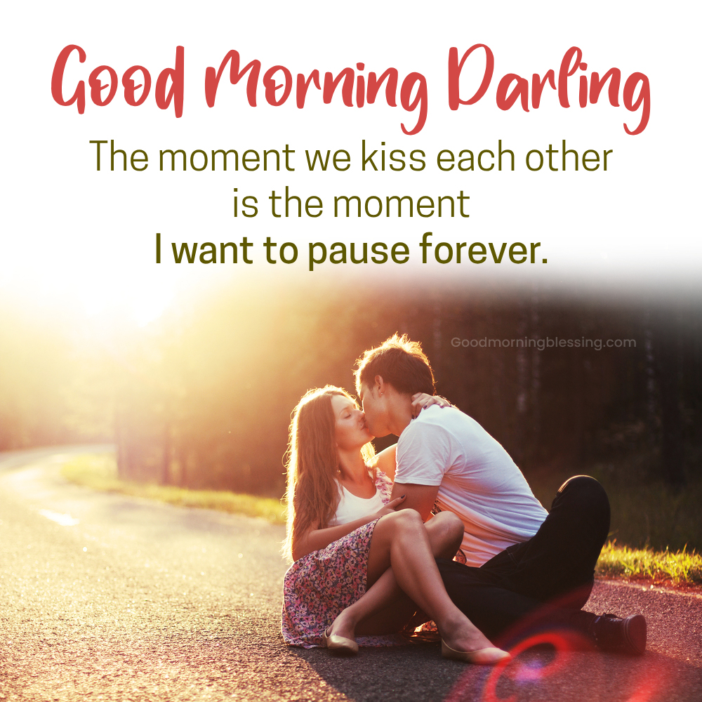 Couple Kiss Day Images